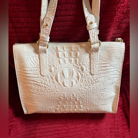 Brahmin White Anywhere Croc-embossed Leather Tote EUC - Picture 9 of 17